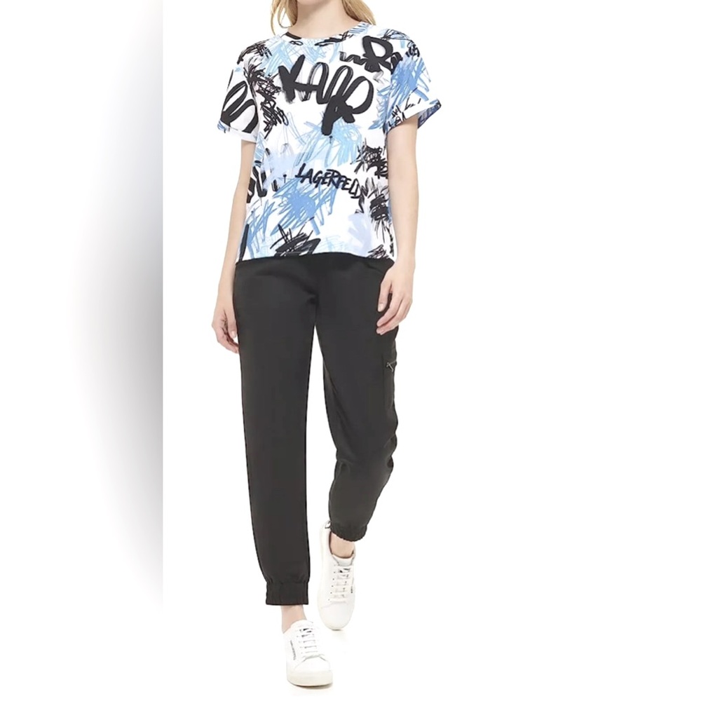 💙Karl Lagerfeld Graphic Print Blouse- Blue and Black.